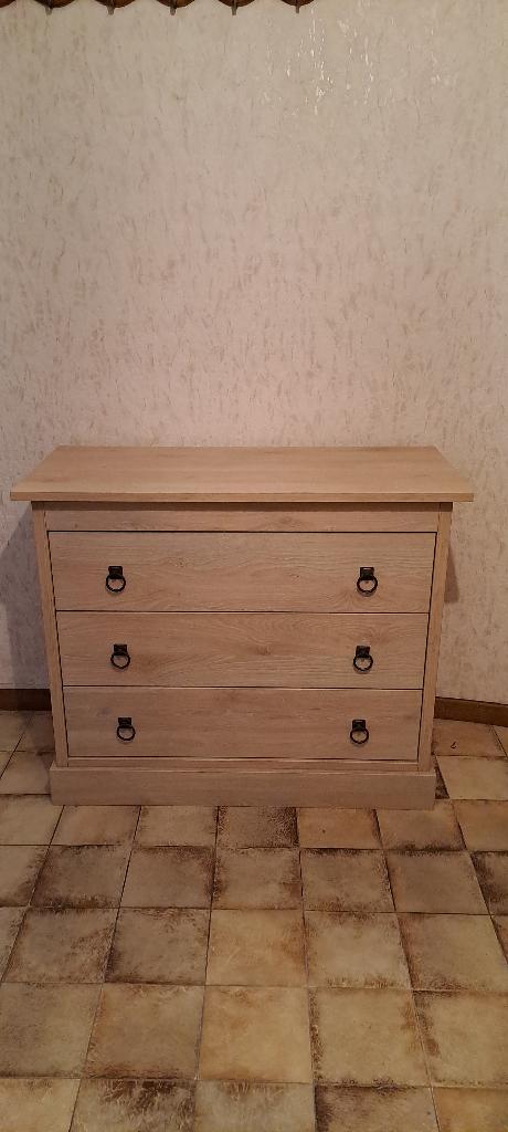 Commode à trois tiroirs, Maison & Meubles, Armoires | Commodes, 3 ou 4 tiroirs, 25 à 50 cm, Comme neuf, 100 à 150 cm