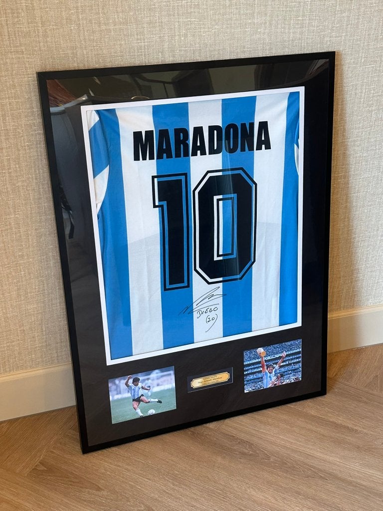 Hand gesigneerd shirt Diego Maradona, met COA (ICONS), Verzamelen, Ophalen of Verzenden, Nieuw, Shirt