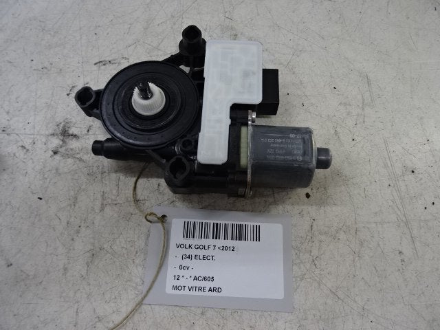MOTEUR LEVE VITRE ELECTRIQUE ARRIÈRE DROIT Golf VII (AUA), Utilisé, Arrière, Volkswagen