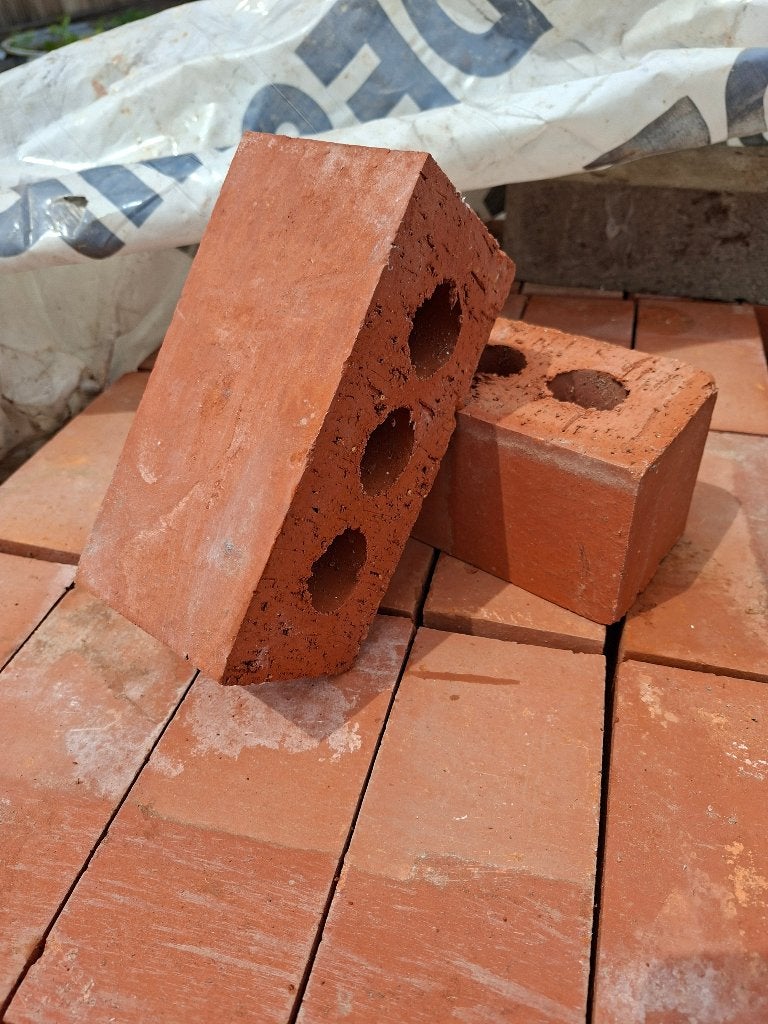 Baksteen BO rood M90 3 gaten (ca. 180 stuks), Ophalen, Nieuw, Bakstenen