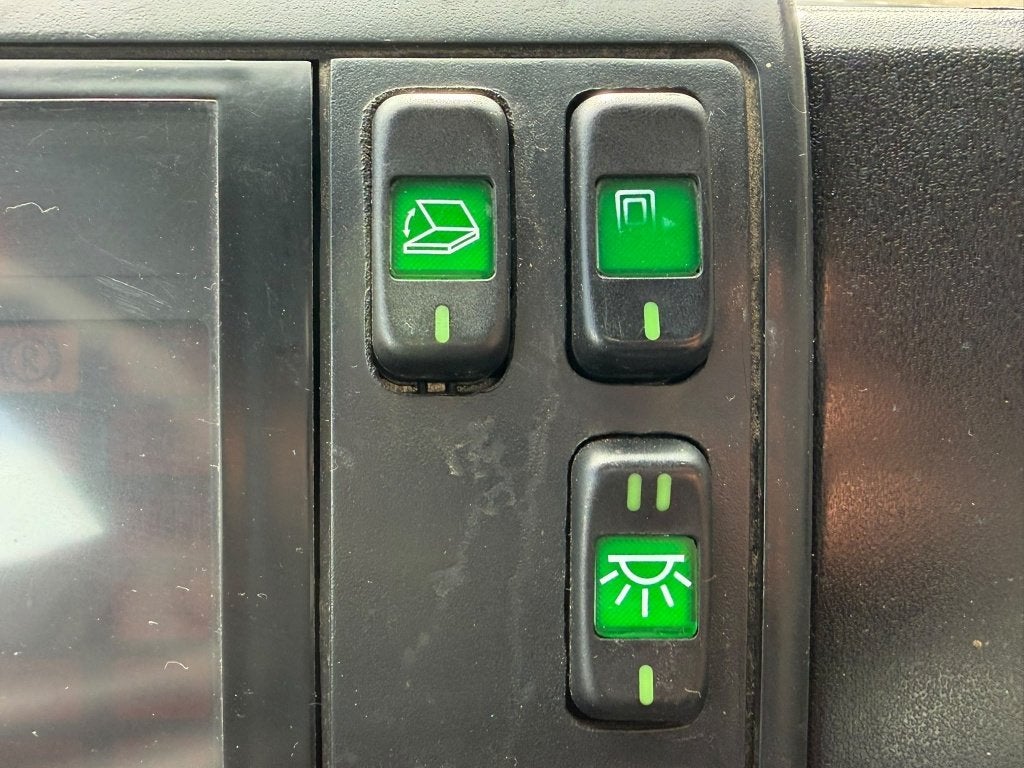Mercedes Vario 0813 (Stock ID 47527) — 18