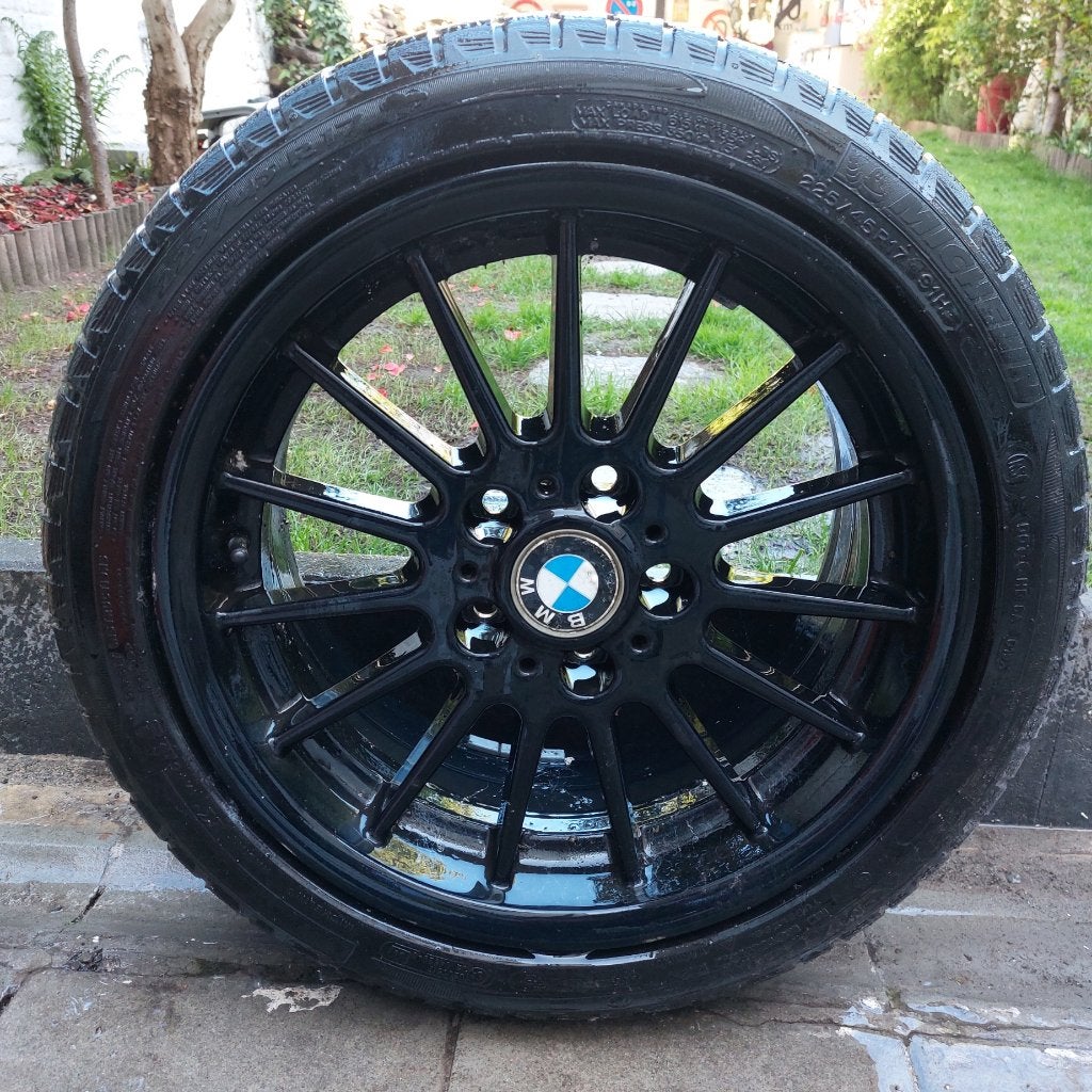 Pneus et jantes BMW, Autos : Pièces & Accessoires, Enlèvement, Utilisé, 225 mm, Pneu(s)
