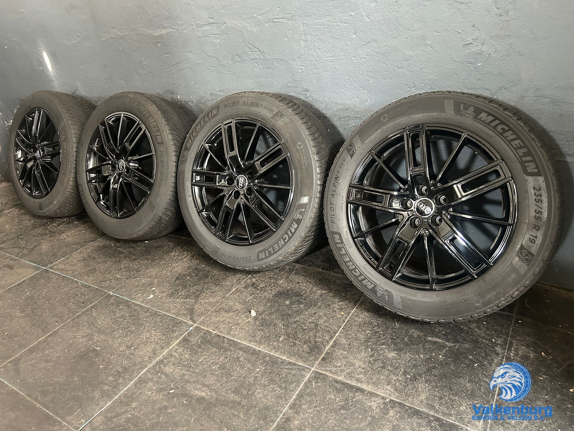 6-7mm! Audi Q5 SQ5 19 inch zwarte velgen 5x112 winterbanden, Auto-onderdelen, Banden en Velgen, 19 inch, Gebruikt, -, -