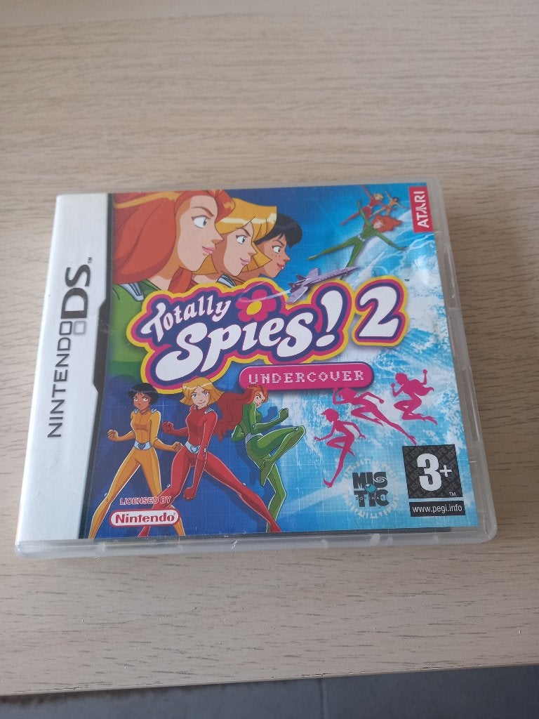 Totally spies 2 en nintendogs, Games en Spelcomputers, Games | Nintendo DS, Ophalen, Overige genres, 1 speler, Zo goed als nieuw