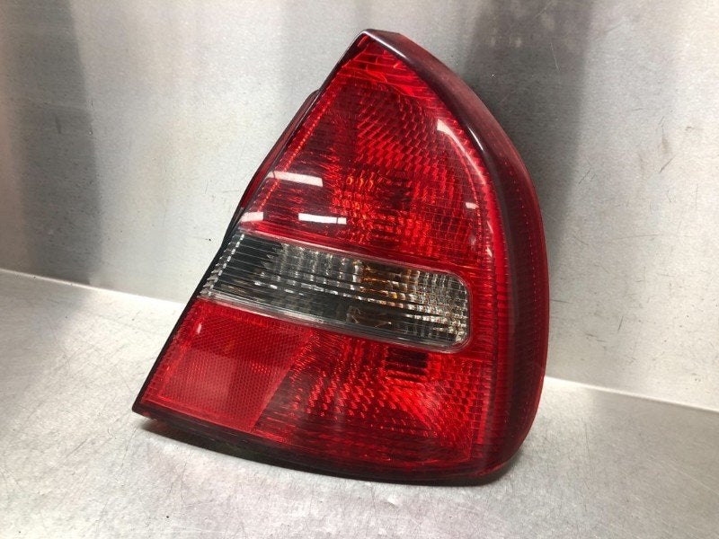 FEU ARRIÈRE DROIT Mitsubishi Carisma (|151086|), Utilisé, Mitsubishi