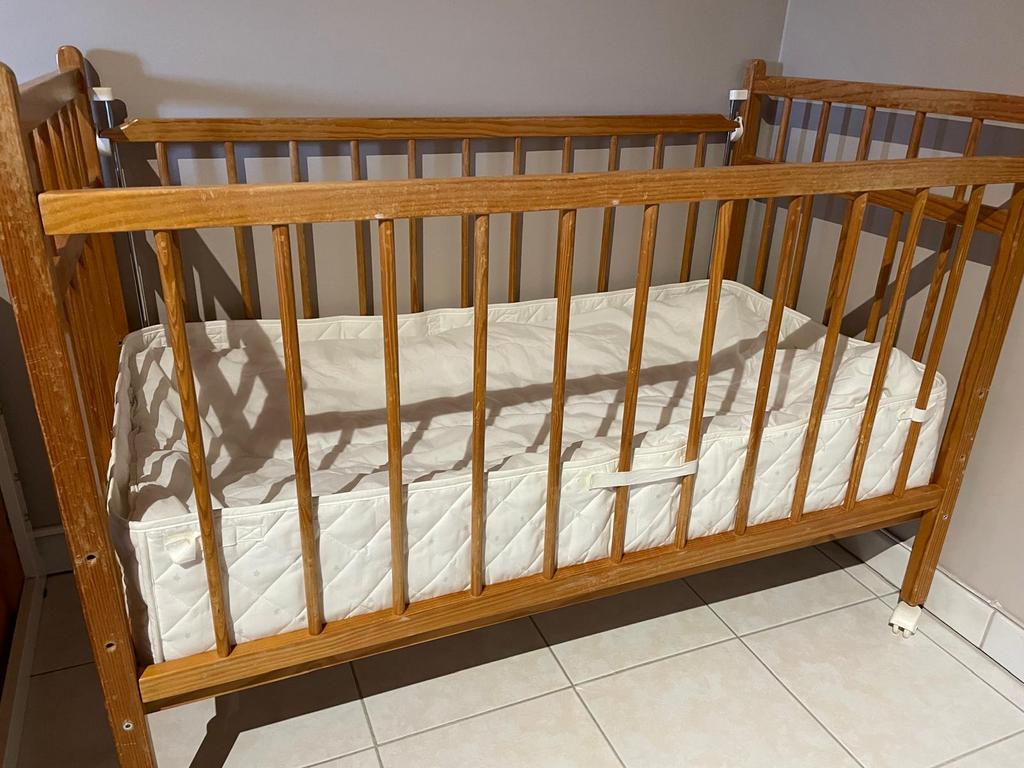 Kinderbedje, Kinderen en Baby's, Babywiegjes en Ledikanten, Ophalen, Gebruikt