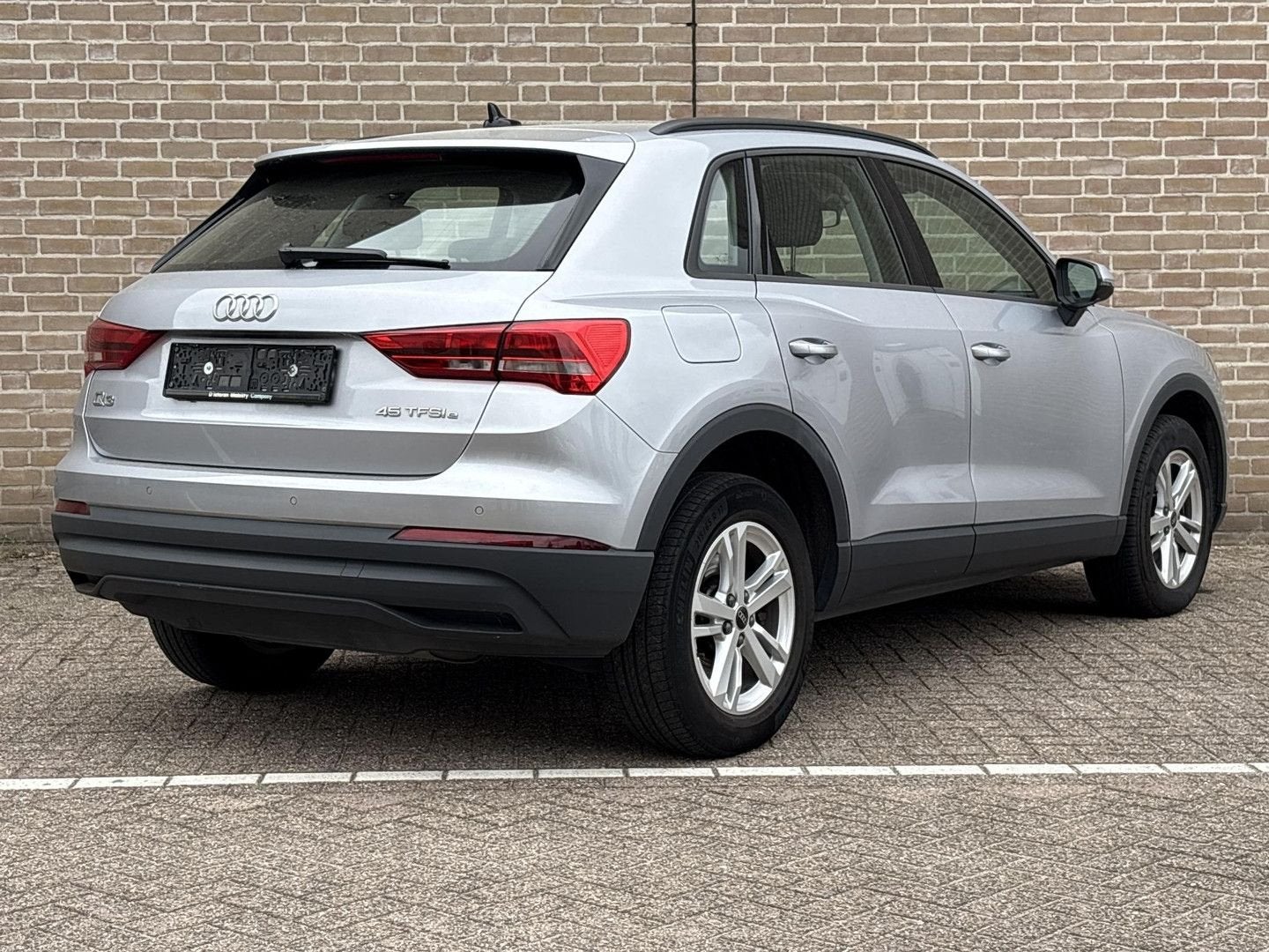 Audi Q3 45 TFSI e Business Edition Automaat | € 13.800,- NET, Auto's, Audi, Automaat, Zwart, Bedrijf, 38 g/km