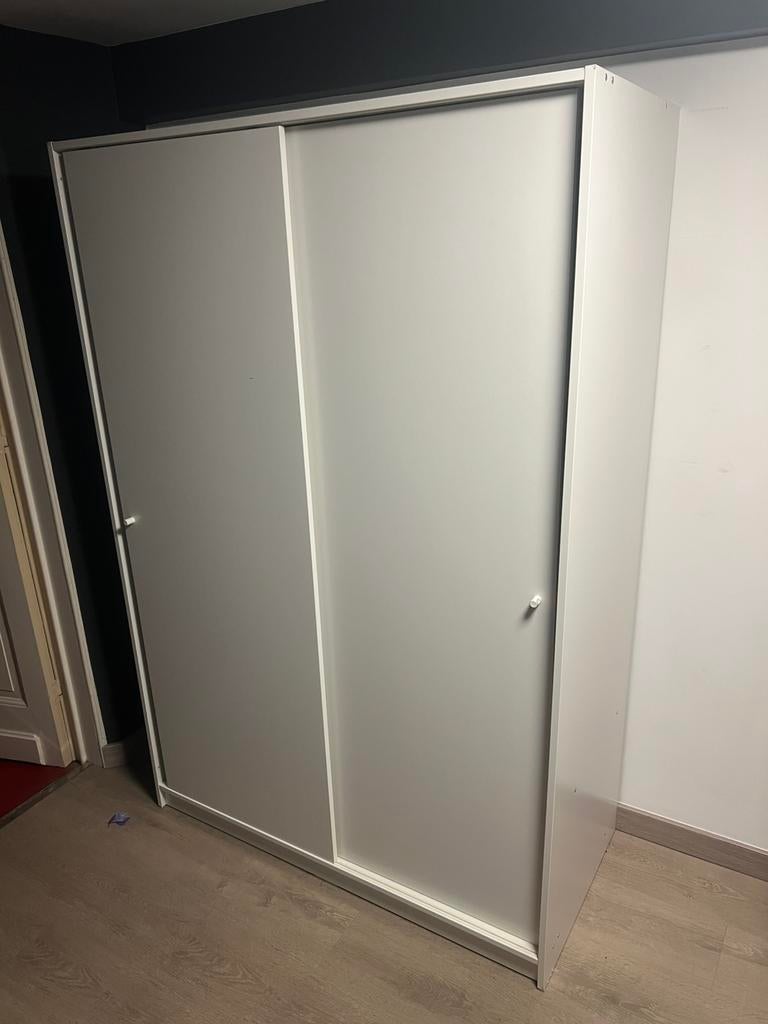 Armoire IKEA KLEPPSTAD portes coulissantes – comme neuve, Ophalen, 100 tot 150 cm, Zo goed als nieuw, 150 tot 200 cm