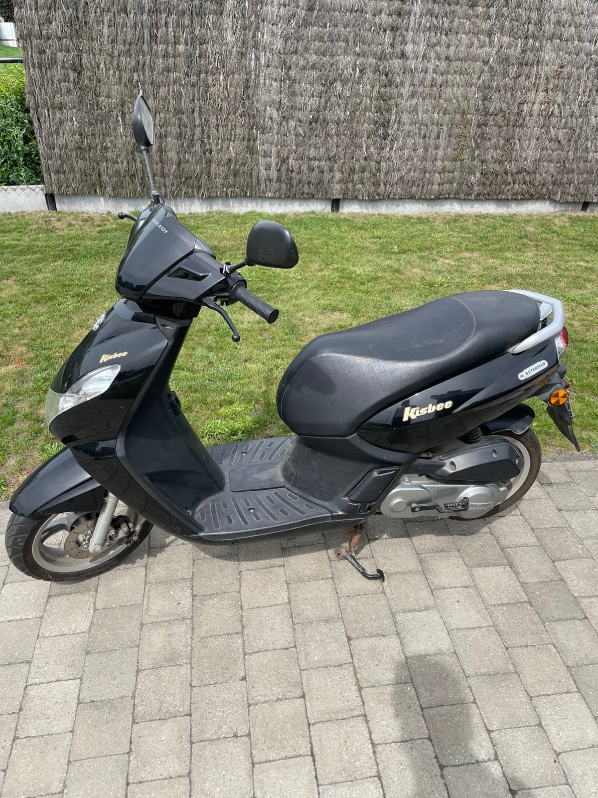 Peugeot kisbee, Fietsen en Brommers, Scooters | Peugeot, Ophalen, Zo goed als nieuw