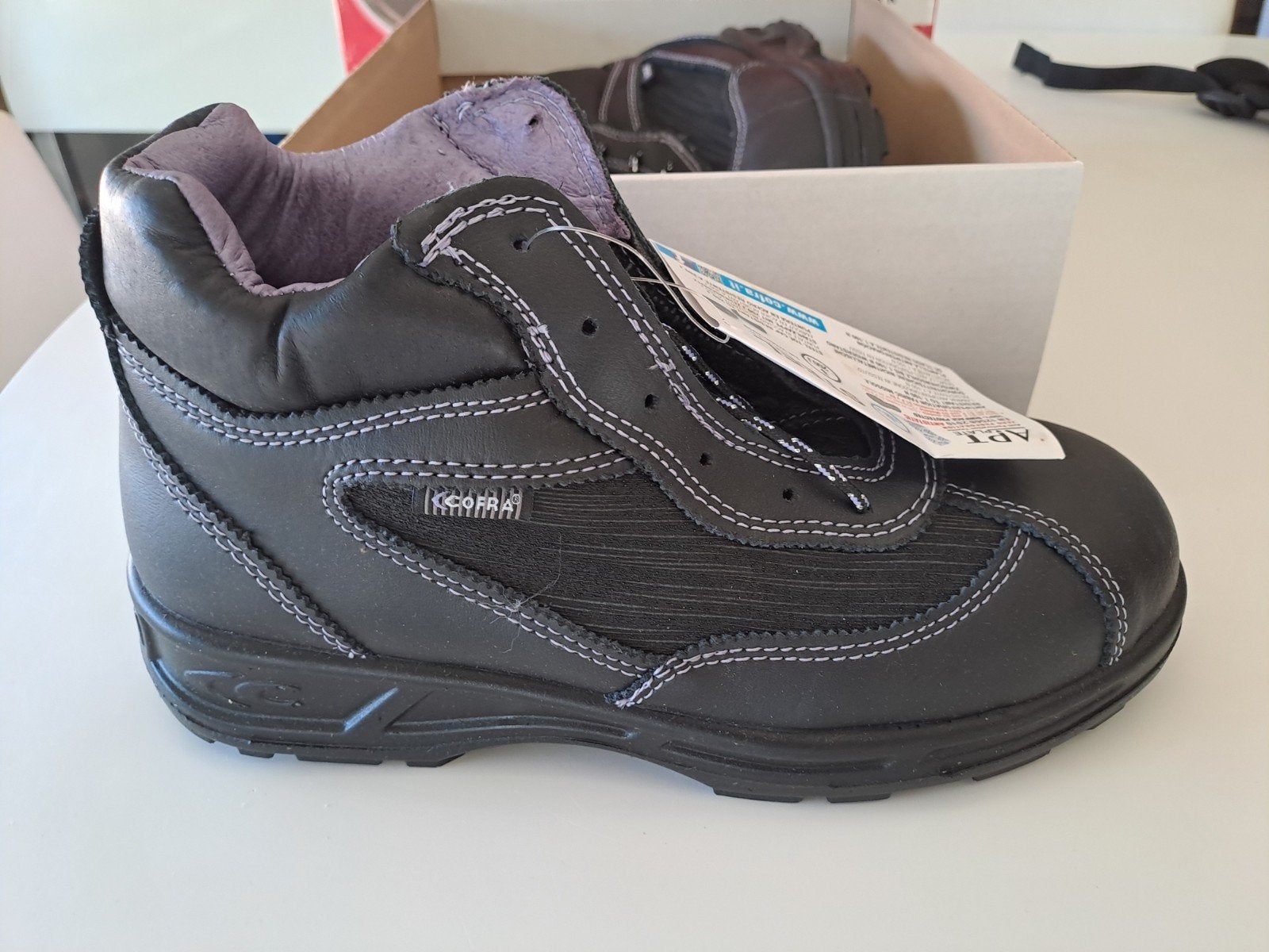 nouvelles chaussures de sécurité Cofra taille 36, Enlèvement ou Envoi