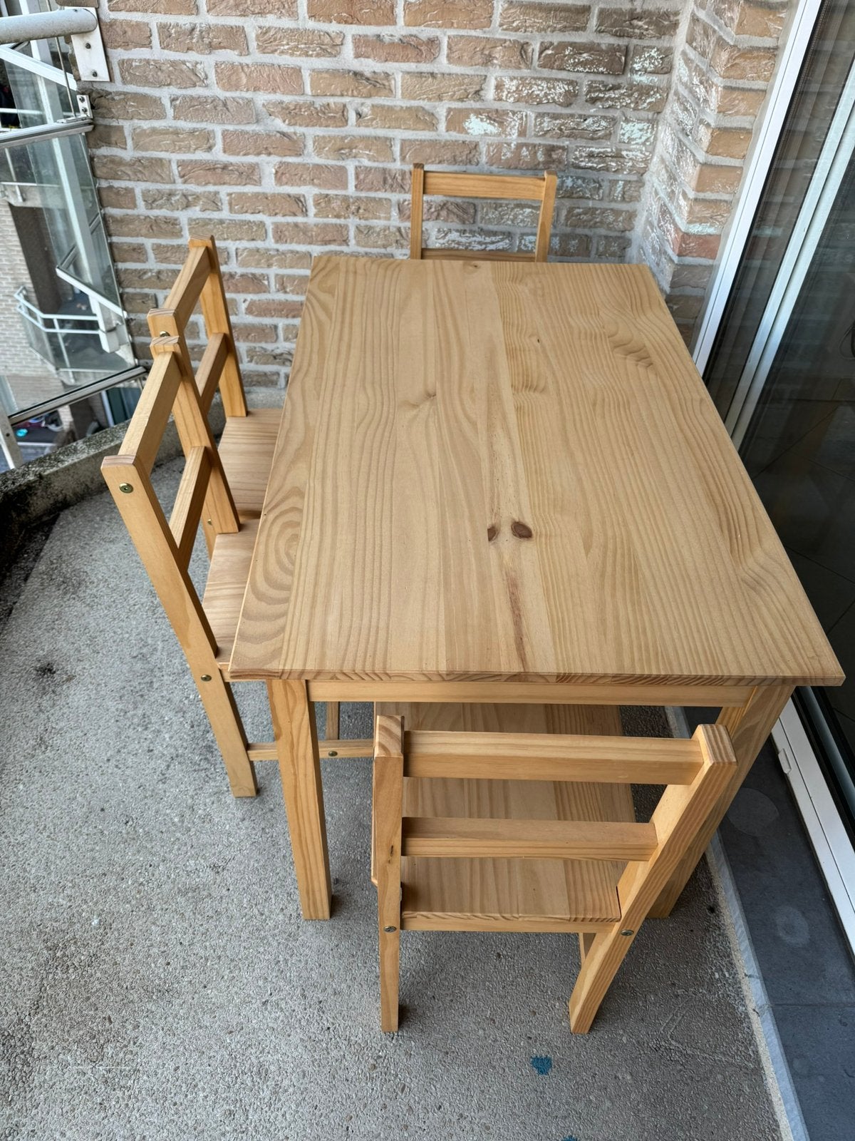 Table en bois avec 4 chaises, Maison & Meubles, 100 à 150 cm, Quatre personnes, Enlèvement, Utilisé