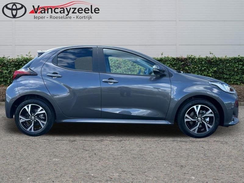 Toyota Yaris Iconic+Hi-techpack+cam+nav+sen, Autos, Toyota, Argent ou Gris, Achat, Euro 6, Noir