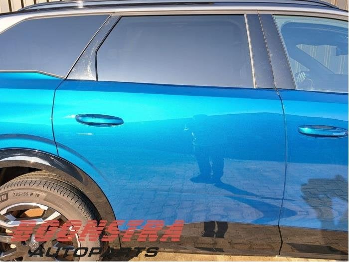 Portier 4Deurs rechts-achter van een Peugeot 5008 (5008 24-), Auto-onderdelen, Gebruikt, -, Deur, -