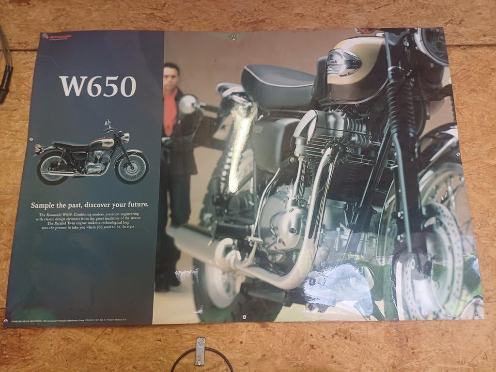 Kawasaki w650, Motos, Enlèvement