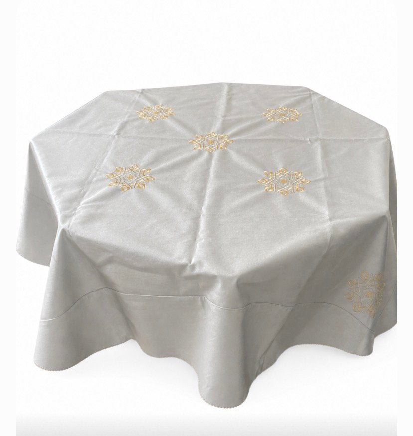 **Belle nappe blanche avec broderies dorées**, 180 cm, Nappe, Blanc, Lavable