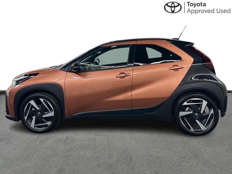 Toyota Aygo 116hp HEV Envy Air | open roof | JBL, Autos, Achat, Euro 6, 116 ch, Autres couleurs