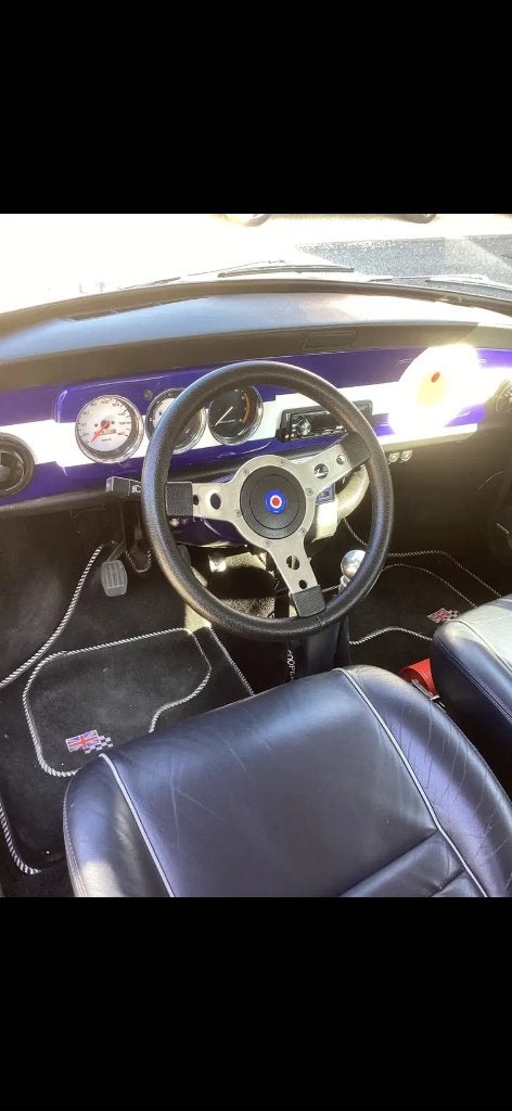 Mini 1300, Auto's, Voorwielaandrijving, 4 cilinders, Blauw, Handgeschakeld