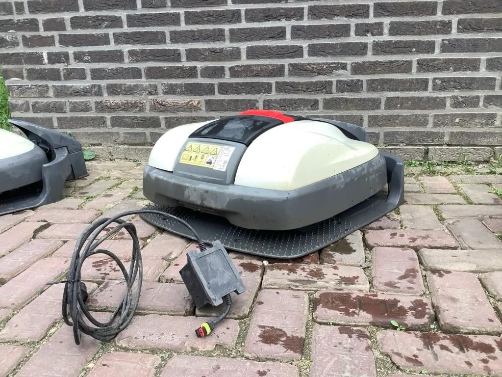 Tondeuse à gazon robotisée Honda HRM520K1, Enlèvement, Utilisé, 20 à 25 cm, Honda