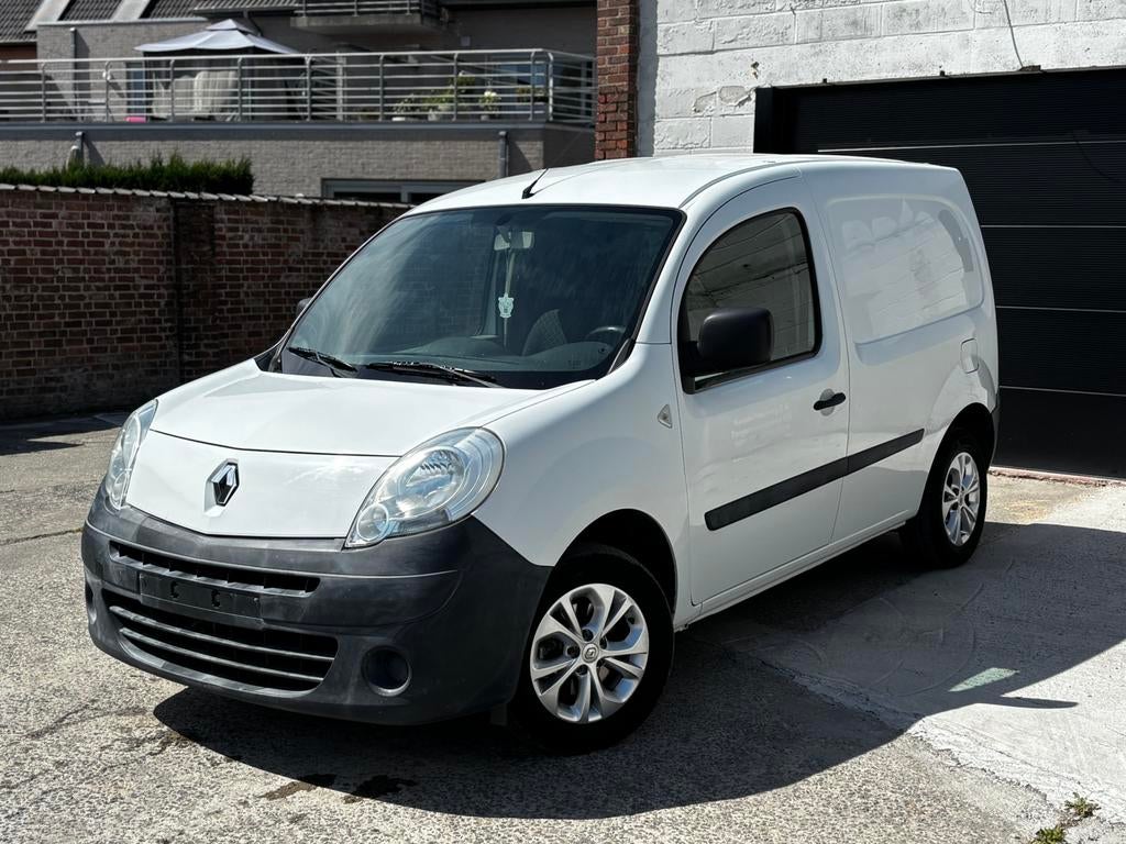 Renault Kangoo • Lichtevracht • Airco, Trekhaak met keuring, Auto's, Voorwielaandrijving, 4 deurs, Stof, 4 cilinders