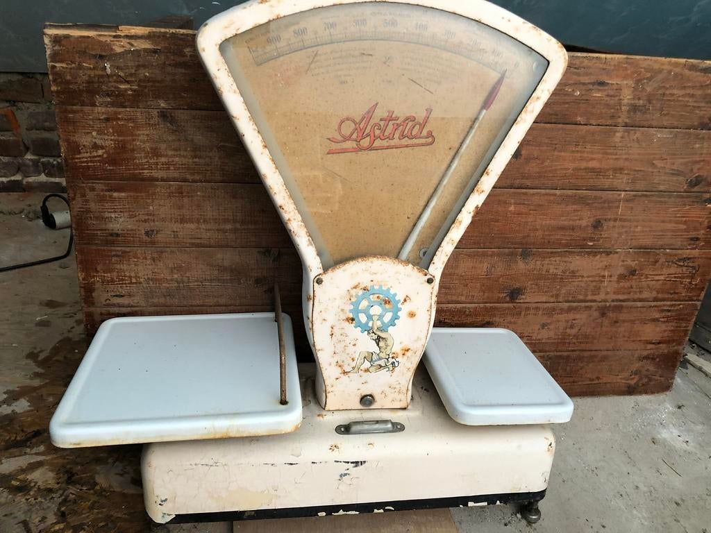 Balance vintage de la marque Astrid, Enlèvement, Utilisé