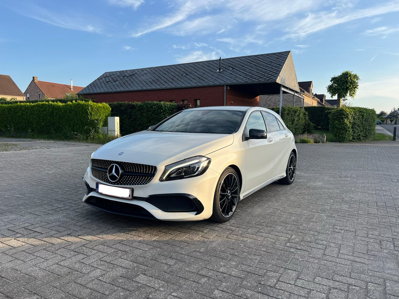 Mercedes classe A 180 pack AMG, Autos, Classe A, Achat, Boîte manuelle, Alcantara