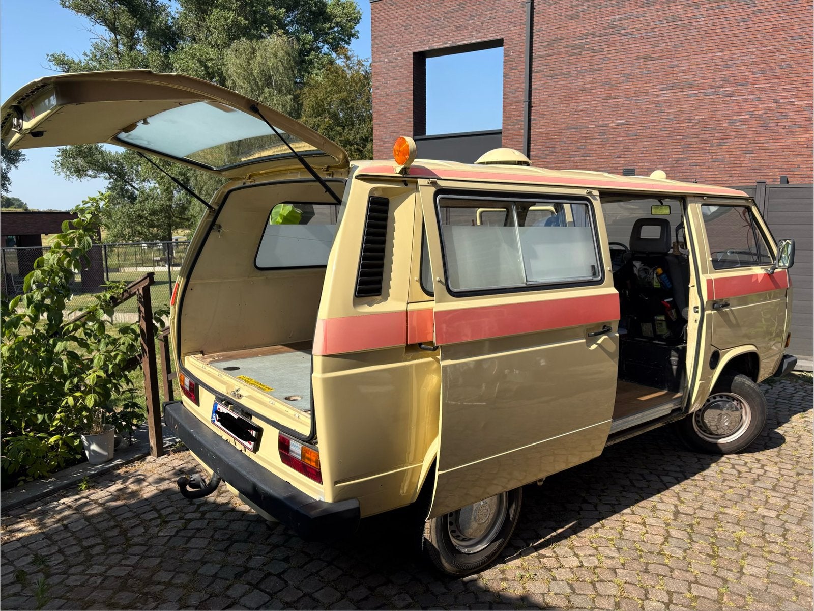 Volkswagen T3 - 2100WBX Ambulance 1986, foto 9