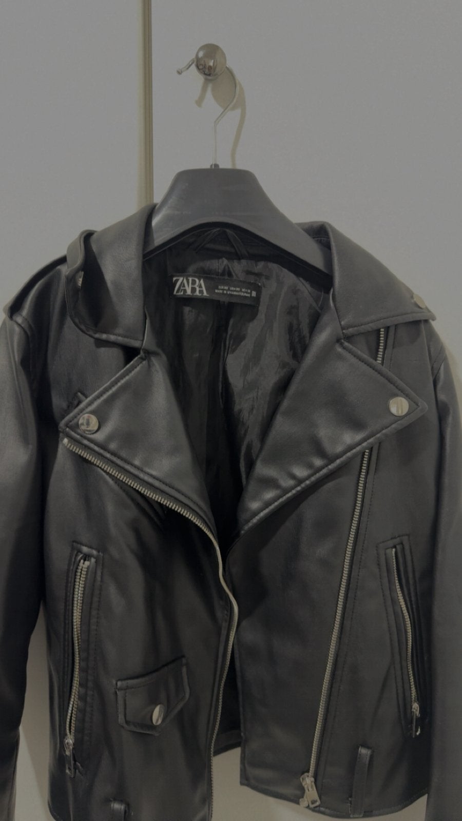 Zwarte leren jasje van Zara, Vêtements | Femmes, Enlèvement ou Envoi, Comme neuf, Taille 34 (XS) ou plus petite, Noir