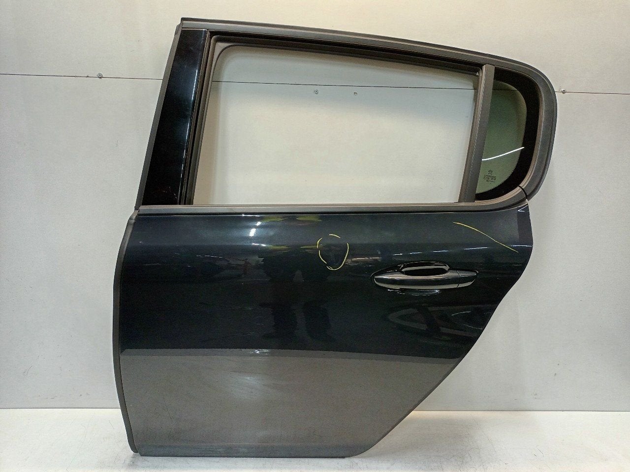 Portier links achter Peugeot 308, Auto-onderdelen, Onderdelen@venauto.nl, Van der Ven Autorecycling B.V., Gebruikt, Ettenseweg 76, 4706 PB Roosendaal, The Netherlands