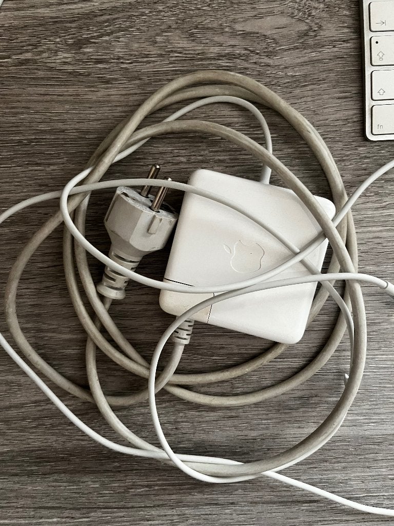 chargeur d'origine pour ordinateur portable Apple comme neuf, Informatique & Logiciels, Enlèvement ou Envoi, Comme neuf, Apple