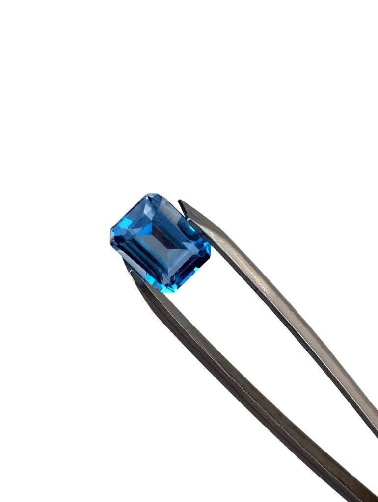 Zwitserse blauwe topaas smaragd 10x8mm 3 karaat vintage, Ophalen, Gebruikt