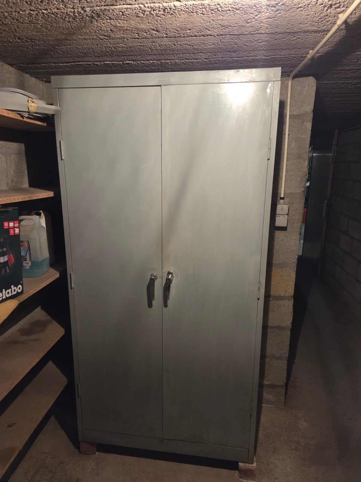 kast metaal, Huis en Inrichting, Ophalen, Metaal