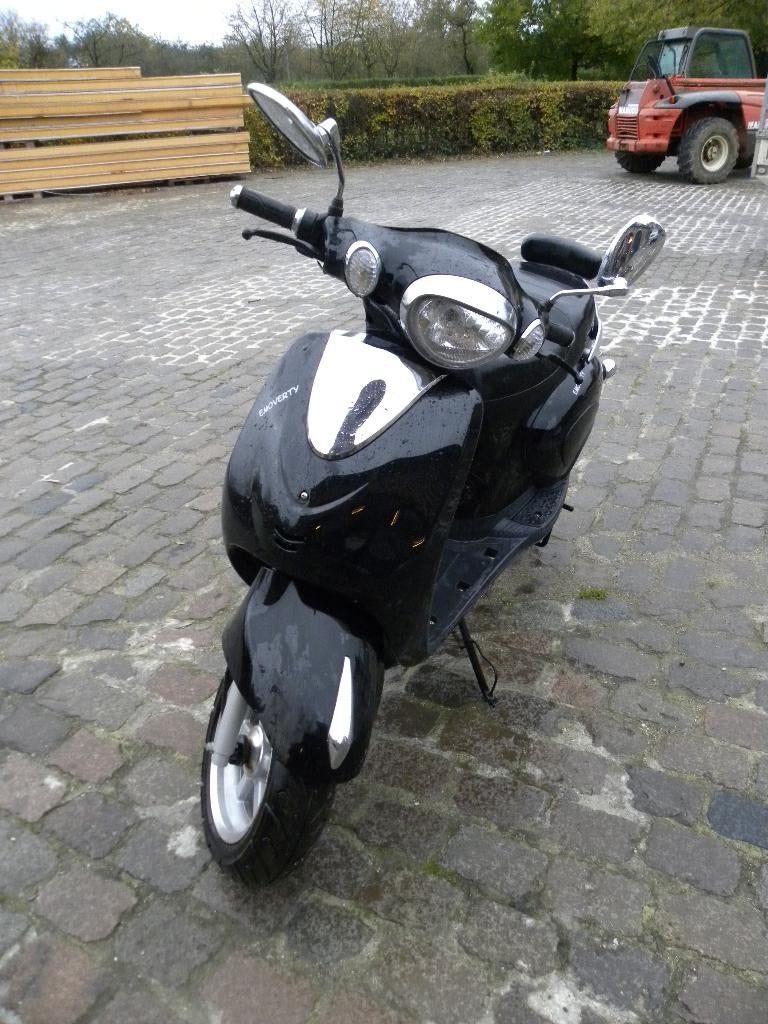 scooter électrique, Vélos & Vélomoteurs, Scooters | Piaggio, Neuf, Électrique, Enlèvement