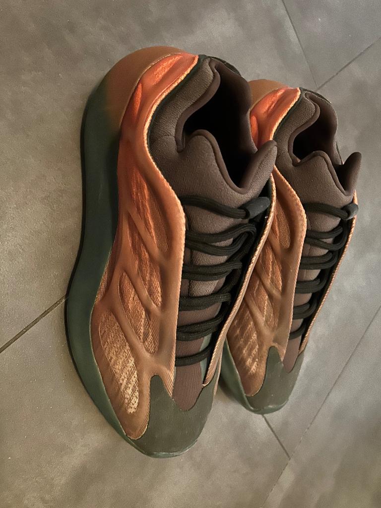Yeezy Adidas, Vêtements | Hommes, Chaussures, Comme neuf, Brun, Baskets, Enlèvement