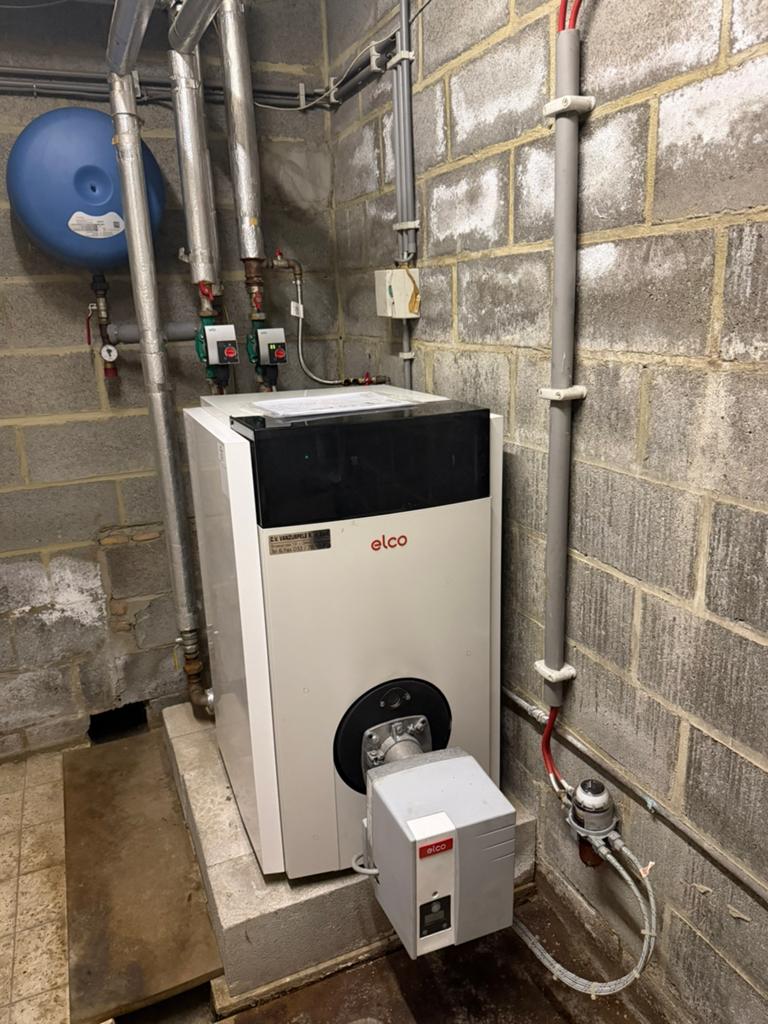 Mazoutbrander/ketel Elco 33kw, Doe-het-zelf en Bouw, Chauffageketels en Boilers, Ophalen, Zo goed als nieuw