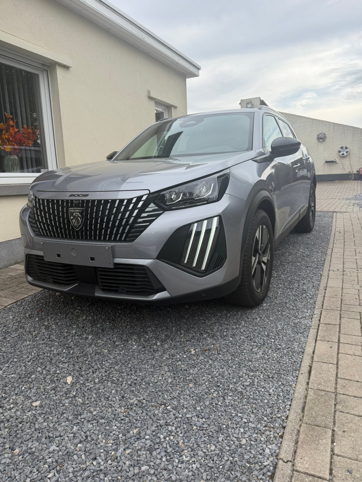 Peugeot 2008 1200 i  nieuwe staat, Auto's, Peugeot, Voorwielaandrijving, Euro 6, Leder en Stof, Navigatiesysteem