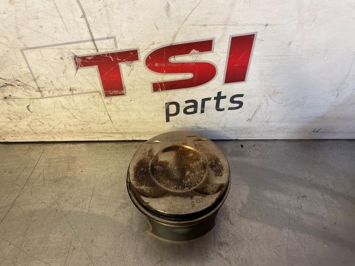 Piston d'un Audi RS5, -, 3 mois de garantie, Audi, Utilisé