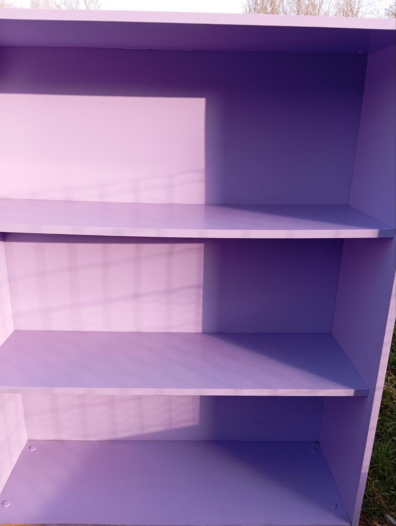 Paarse boekenkast, Huis en Inrichting, Kasten | Roldeurkasten en Archiefkasten, Ophalen, Gebruikt, Overige houtsoorten
