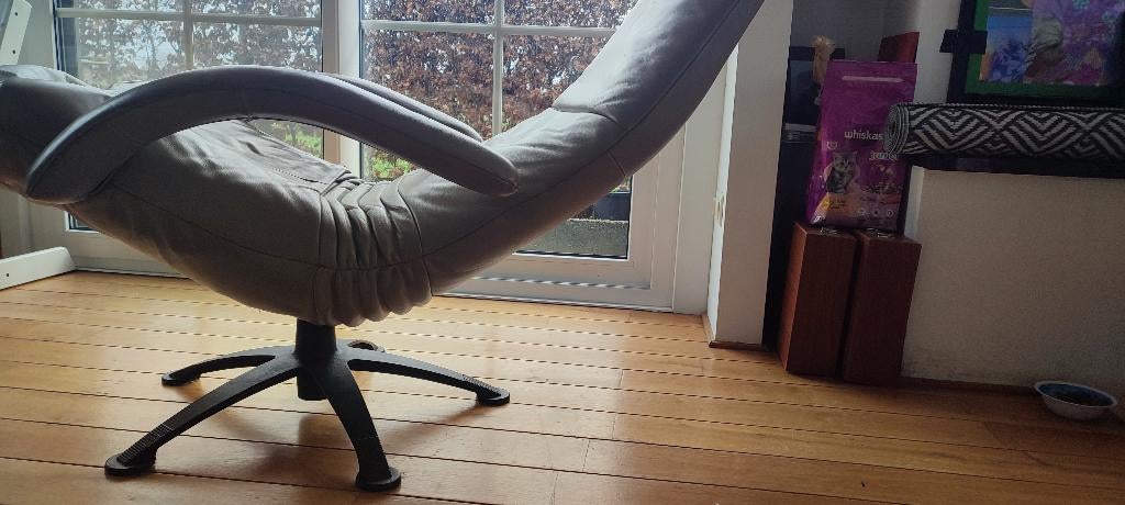 Jori yoga, Huis en Inrichting, Ophalen, Gebruikt, Leer, 50 tot 75 cm