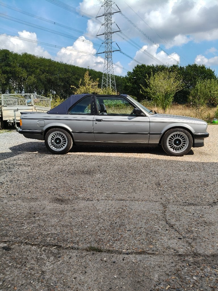 BMW E30 Baur 318i Type 1 1987, Auto's, Oldtimers, Automaat, Achterwielaandrijving, Cabriolet, Grijs