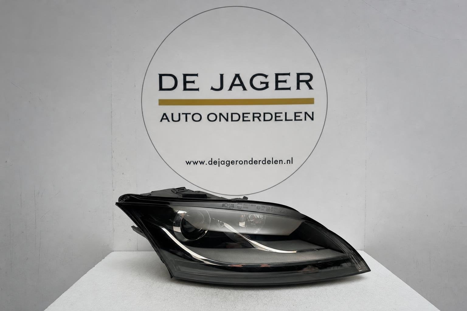 Audi TT 8J Xenon LED koplamp rechts 8J0941030AJ, Gebruikt, AUDI AG, Auto-Union-Strasse 1
85045  Ingolstadt, DE, Audi