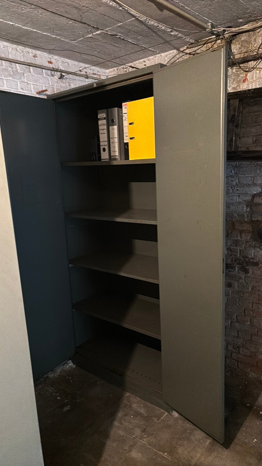 Metaal kast, Ophalen, Gebruikt, 200 cm of meer, Metaal