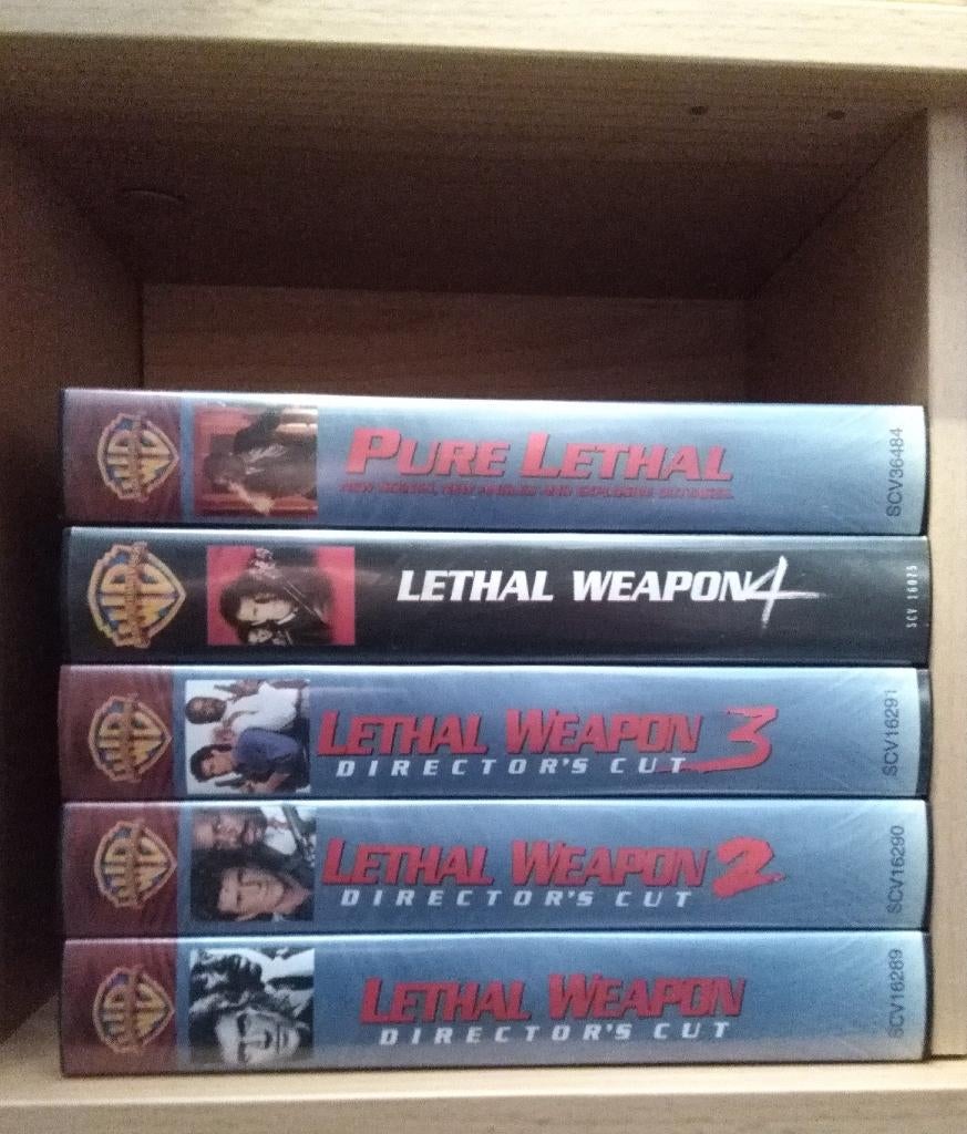 78 videocassettes VHS, Cd's en Dvd's, Alle leeftijden, Ophalen, Gebruikt, Overige genres