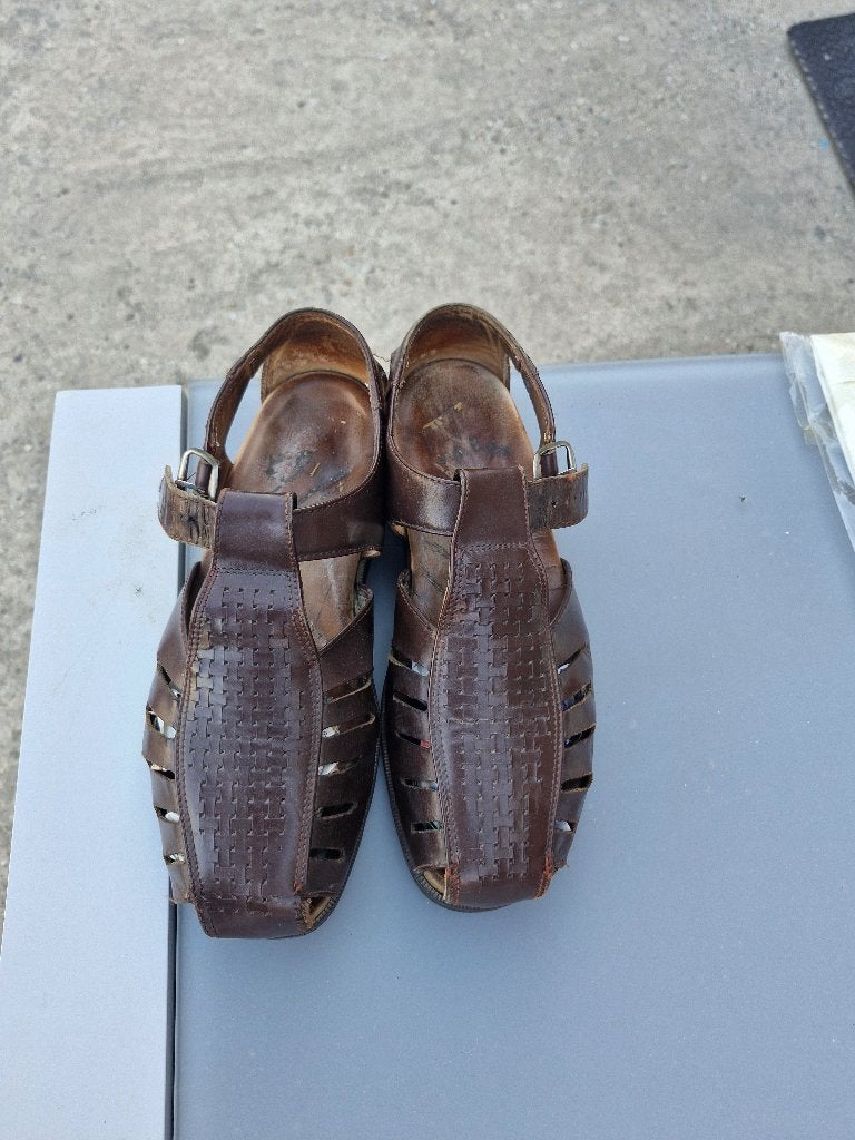 Sandalen, Ophalen, Bruin, Sandalen of Muiltjes, Gedragen