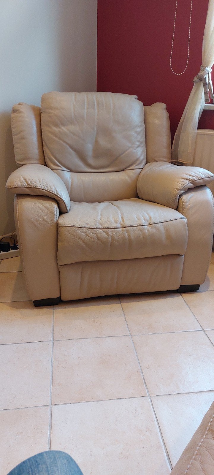 Ensemble de salon en cuir beige claire - 3 places+2 fauteuil, Maison & Meubles, 75 à 100 cm, Quatre personnes ou plus, Enlèvement