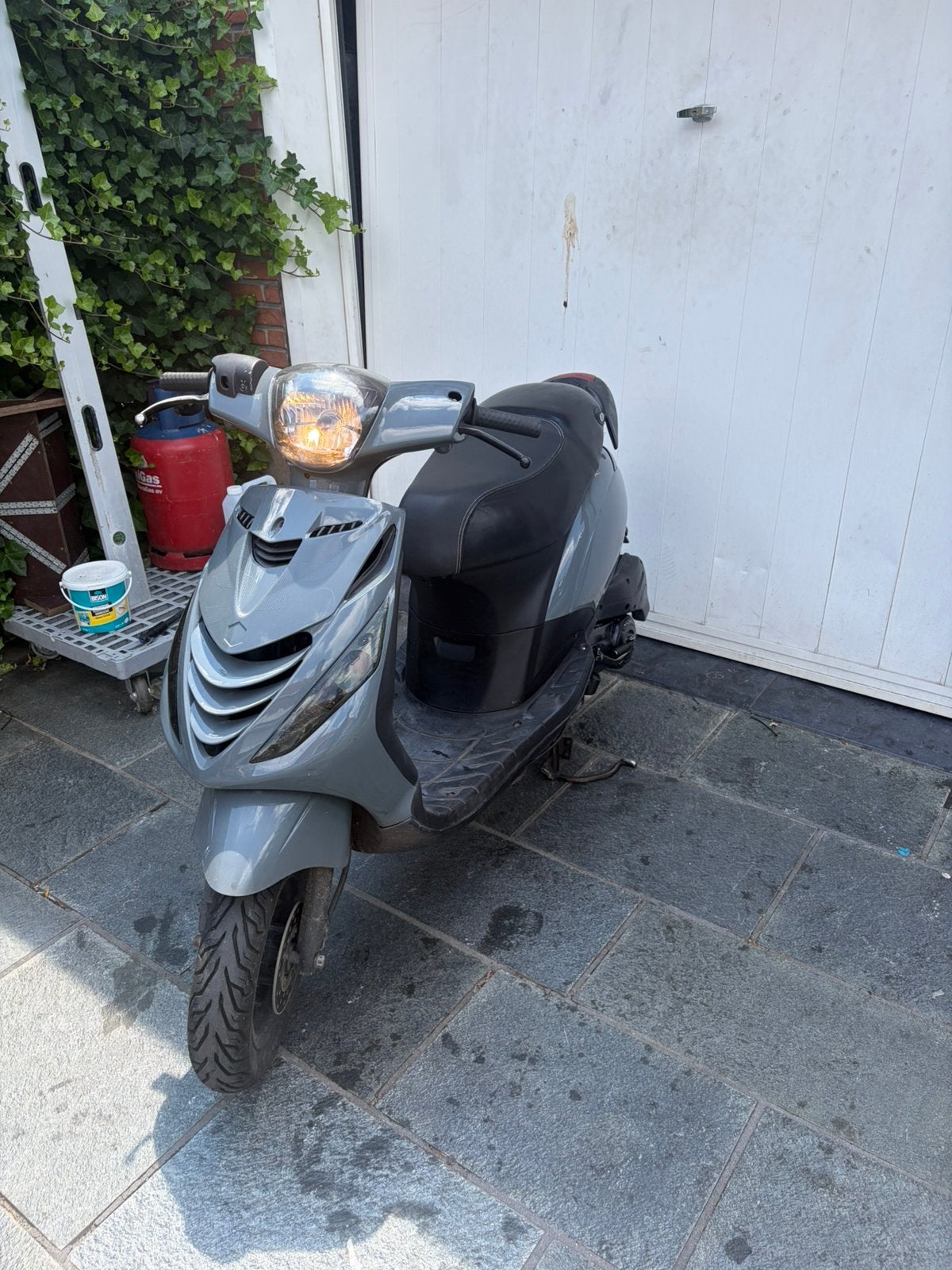 Piaggio zip 4t a klasse, Fietsen en Brommers, Ophalen, Zip, Zo goed als nieuw