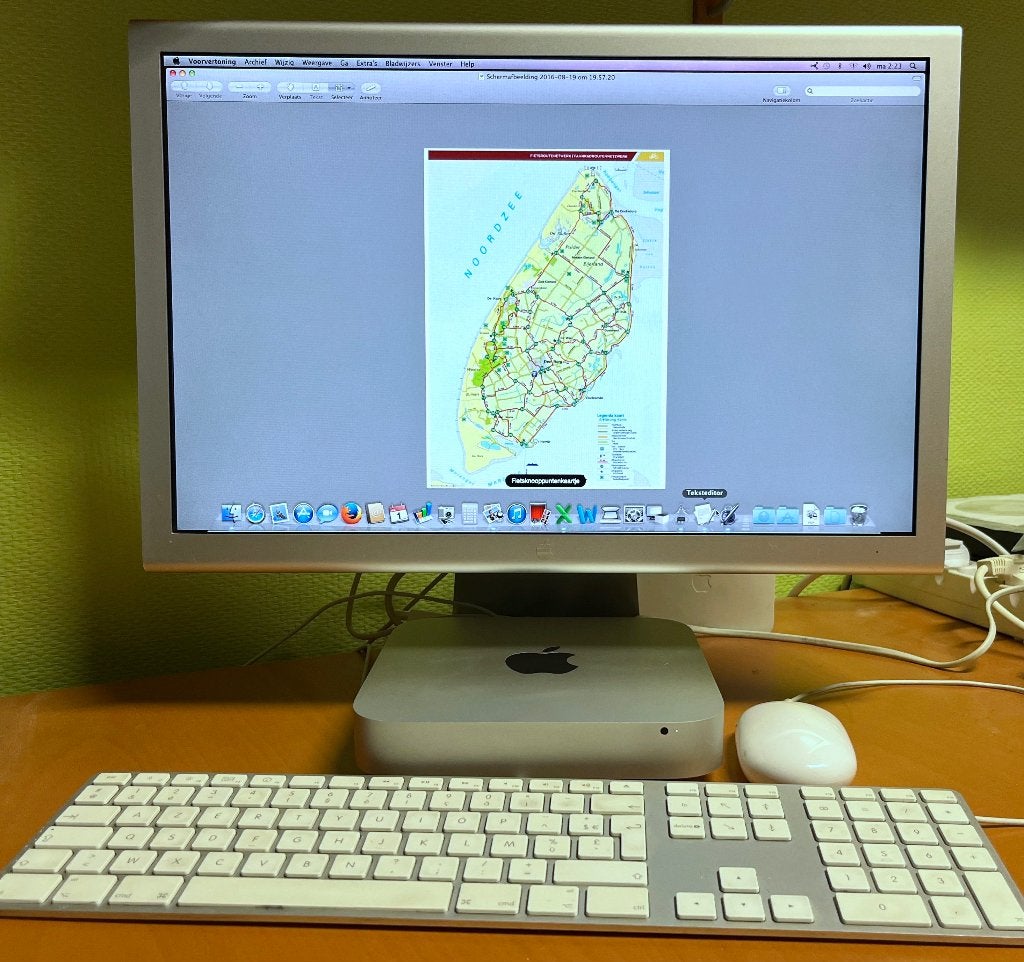 Volledige computer installatie met APPLE MacMini, APPLE MacMini, HDD, Ophalen of Verzenden, Zo goed als nieuw