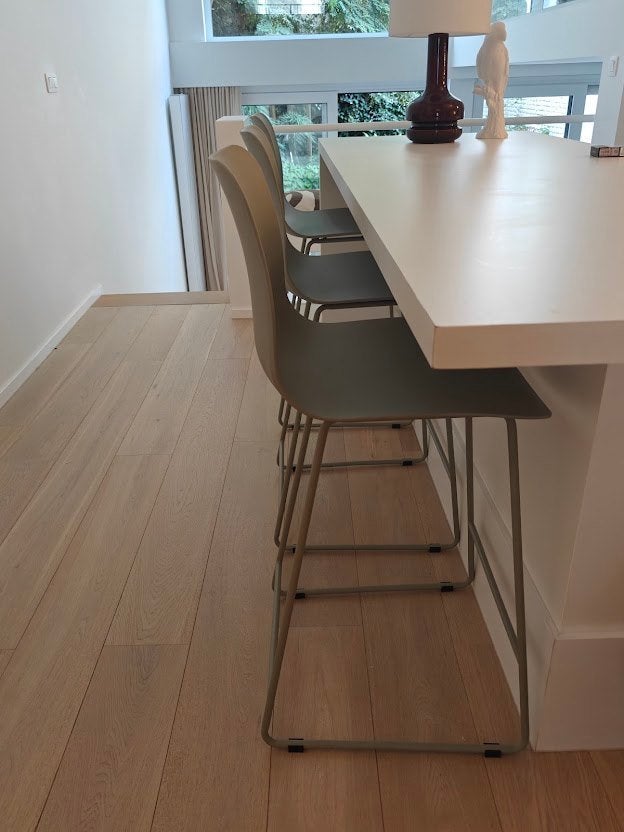 Lot de 3 Chaises hautes, Synthétique, Comme neuf, Enlèvement, 60 à 90 cm