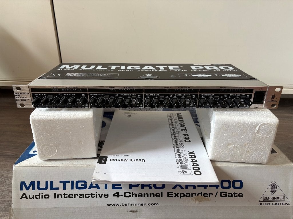 Behringer Multigate Pro XR4400 + Multicom Pro MDX4600, Audio, Tv en Foto, Professionele apparaten, Ophalen, Zo goed als nieuw