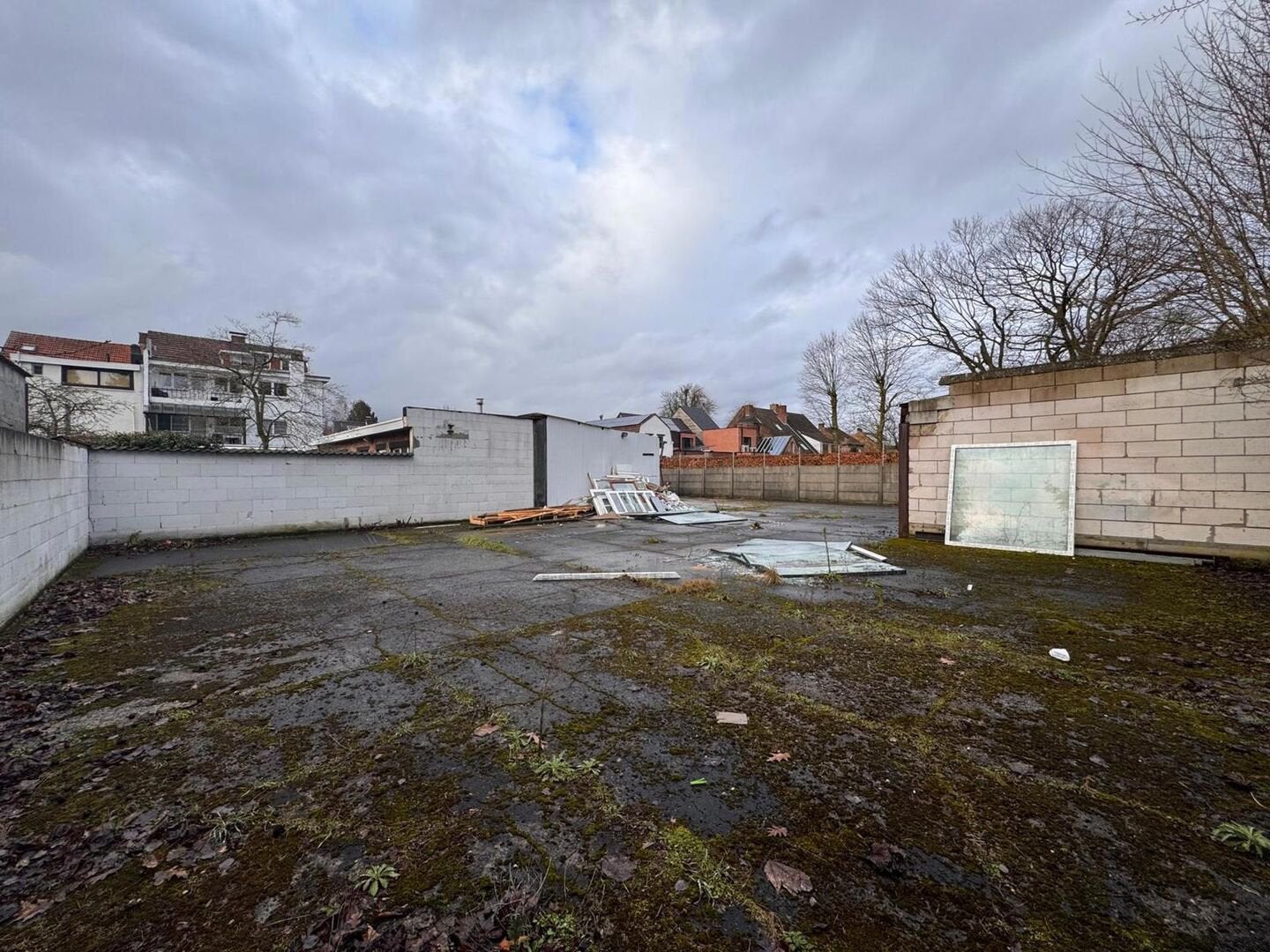 Buitenopslag + 2 ruime garages te Brasschaat, Zakelijke goederen, Bedrijfs Onroerend goed, Opslag of Loods, Huur