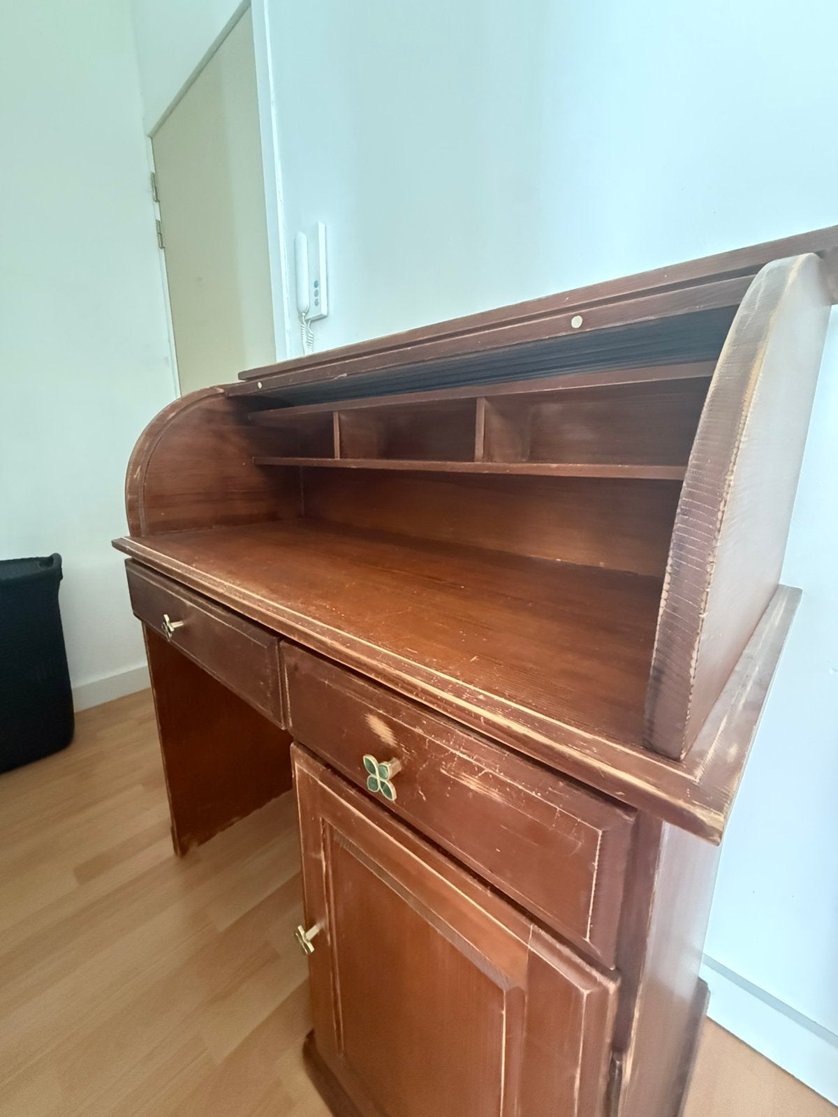 Klassiek houten bureautje, Huis en Inrichting, Bureaus, Ophalen, 120 cm, Hout, Bruin